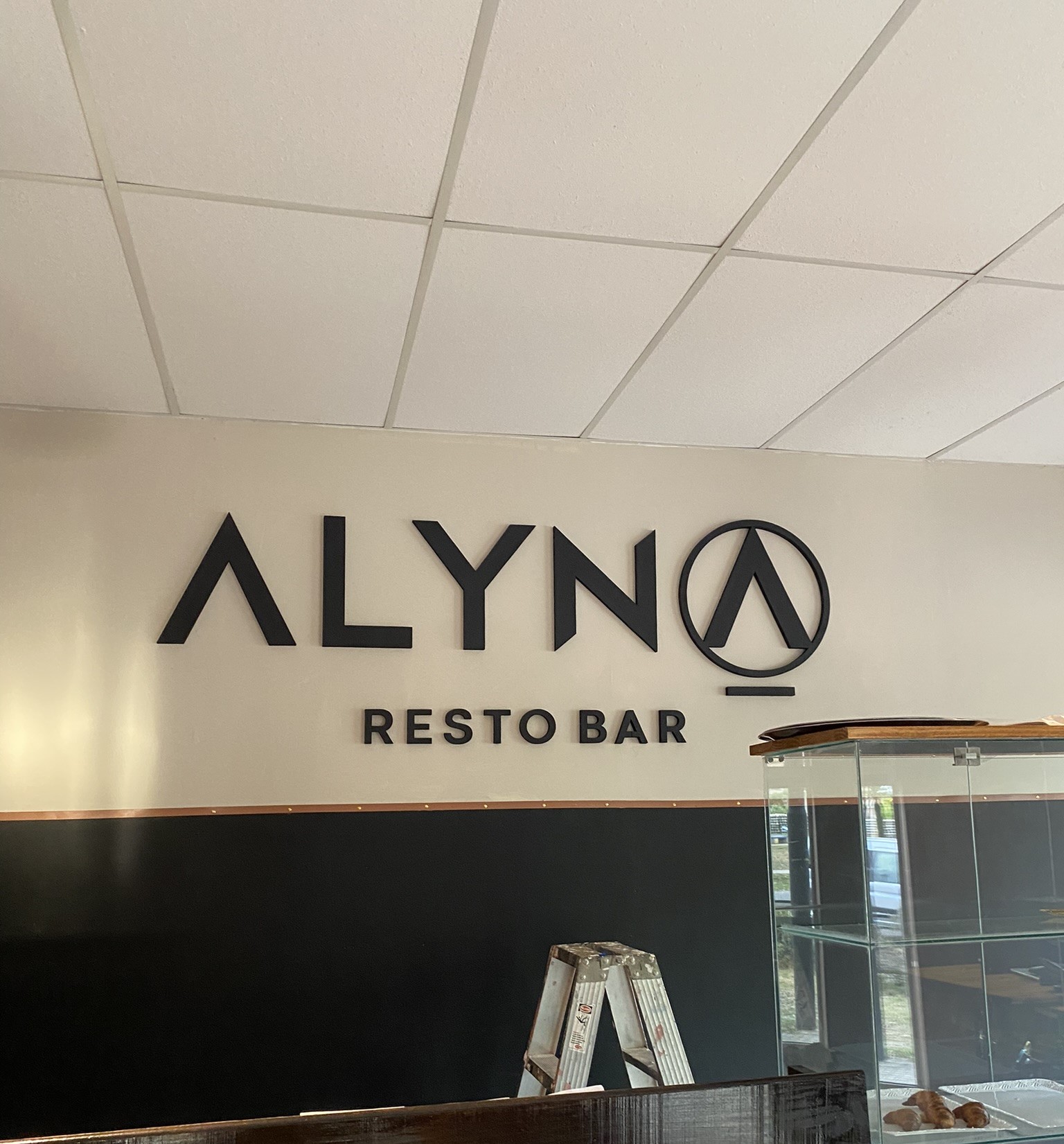 Letras corpóreas en Polyfan con acabado premium (Alyna)